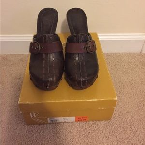 White Mountain Cornelia Heels