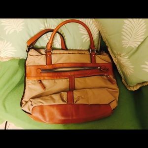 Banana Republic large shoulder bag 💼 Banana Republic large shoulder bag 💼