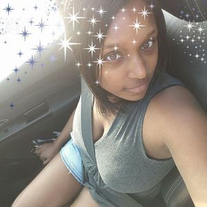 Meet your Posher, Racquel