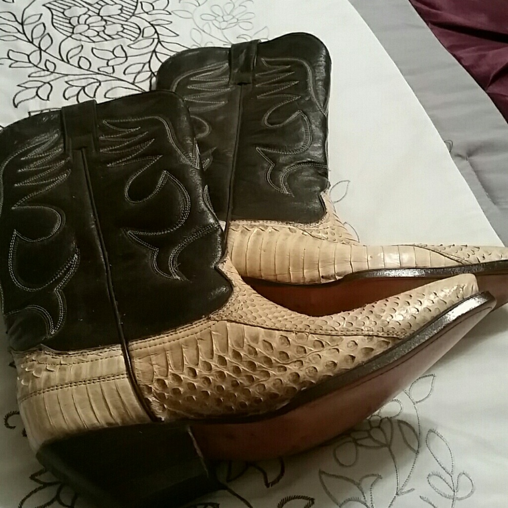 Snake boot - Picture 2 of 4