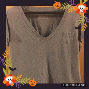 Grey v neck GUC size L