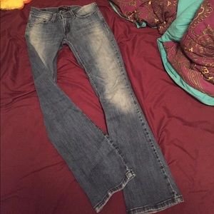 Levi's 524 jeans