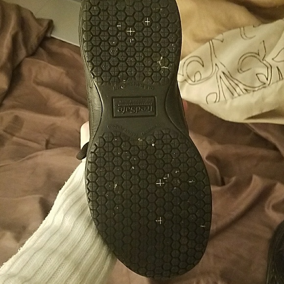 Shoes - Picture 2 of 4