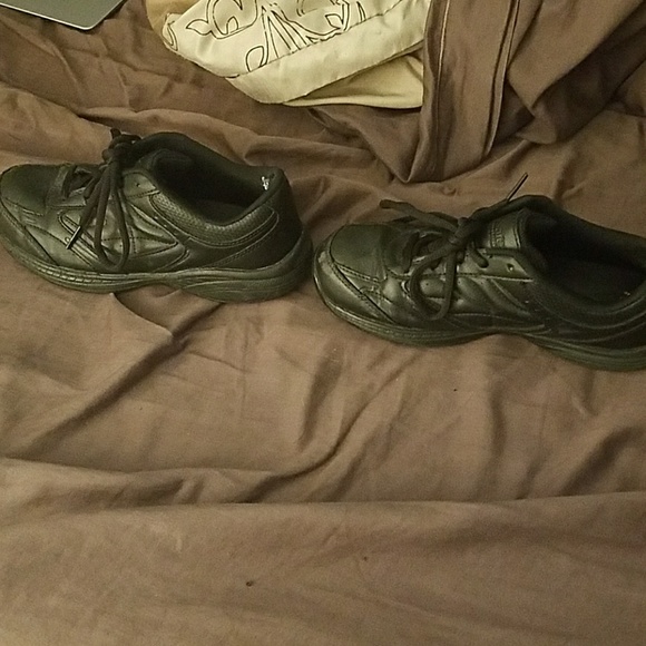 Shoes - Picture 4 of 4