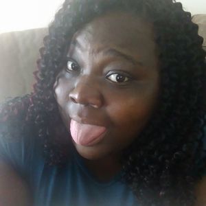 Meet your Posher, Jemila