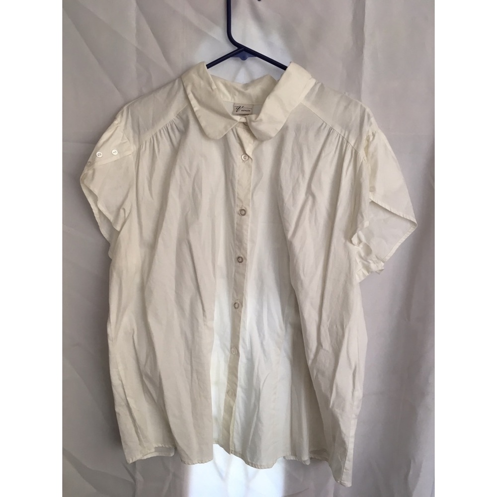 Venezia/Lane Bryant white button down blouse