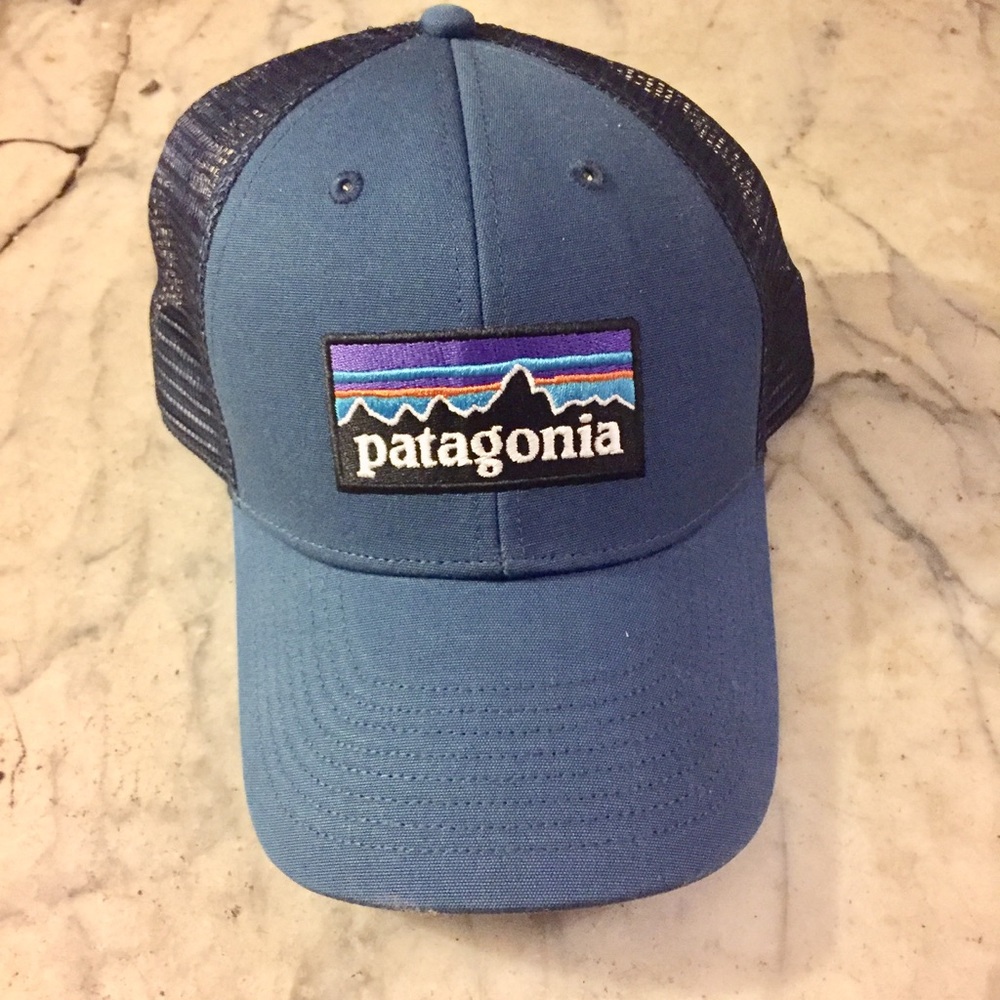 Patagonia Logo Trucker Hat Navy NWOT