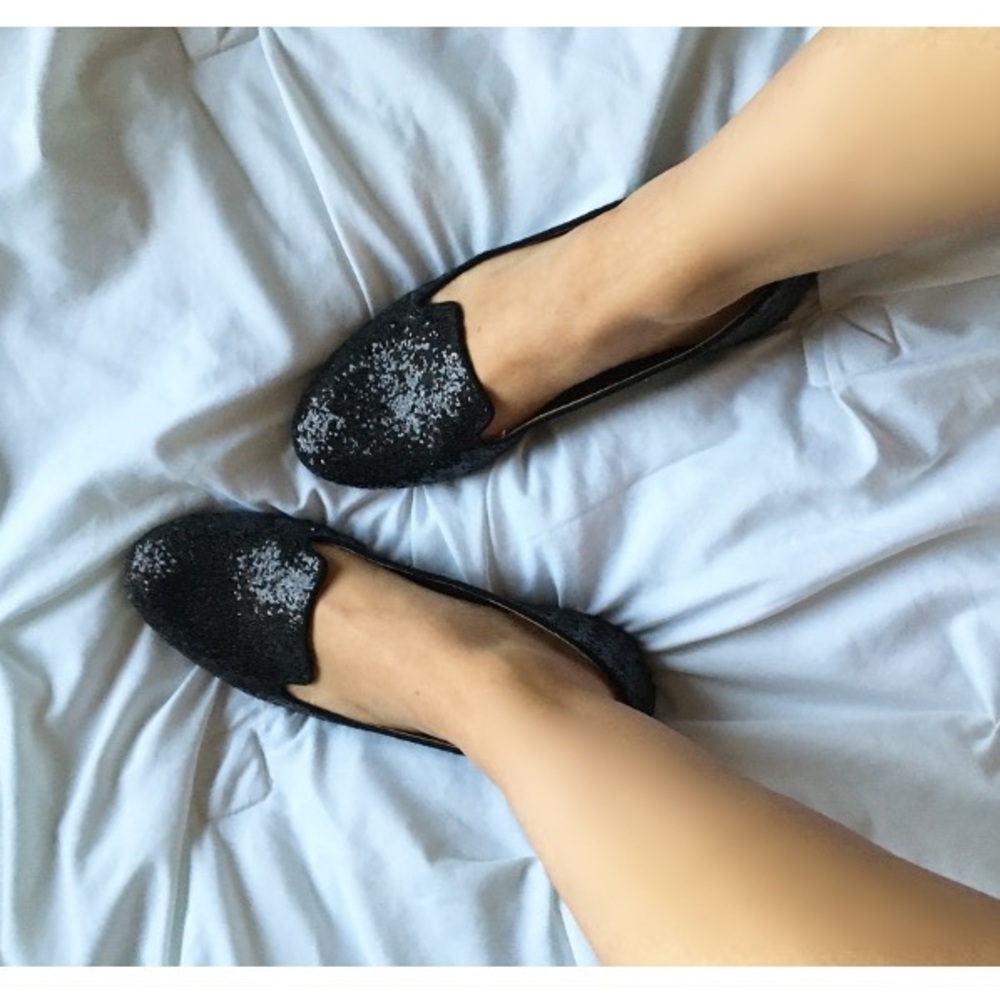 Abound glittery flat