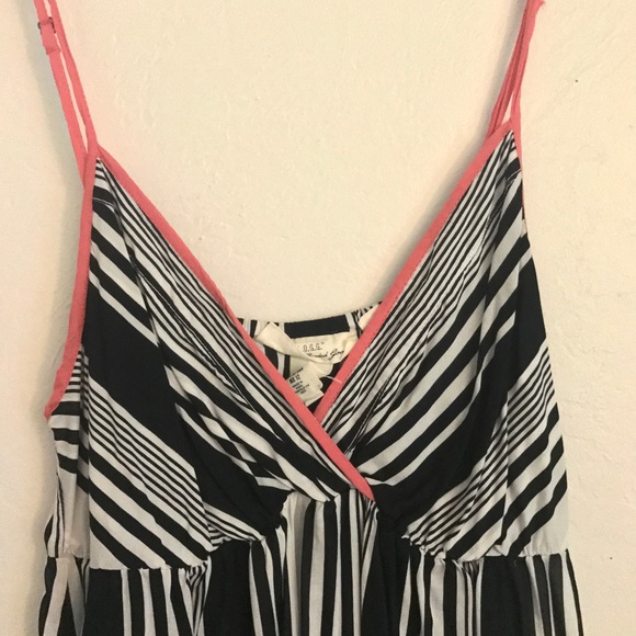 Stripped Dress - Picture 3 of 5