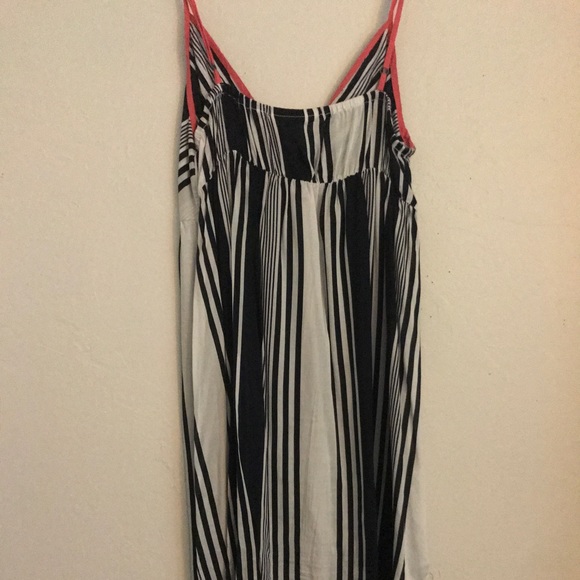 Stripped Dress - Picture 4 of 5