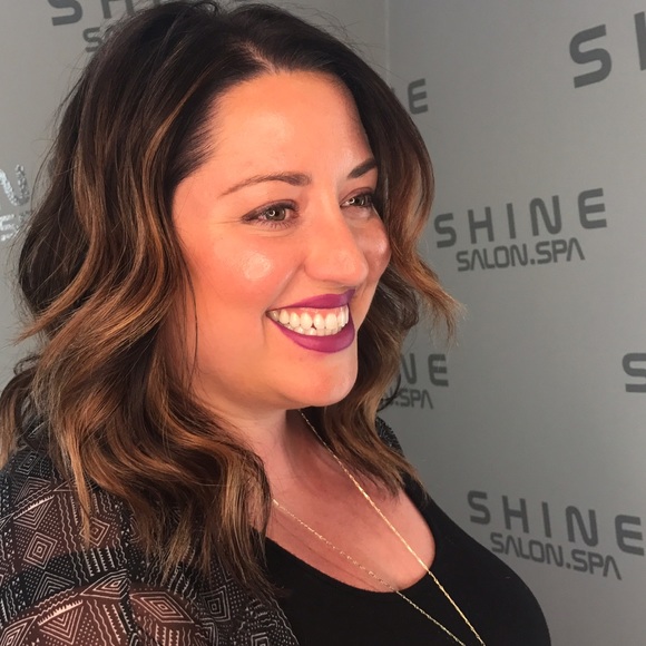 Meet your Posher, Ashley - Picture 1 of 1