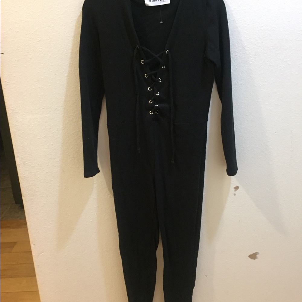 FASHION NOVA JUMPSUIT