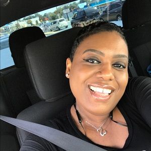 Meet your Posher, Lucinda