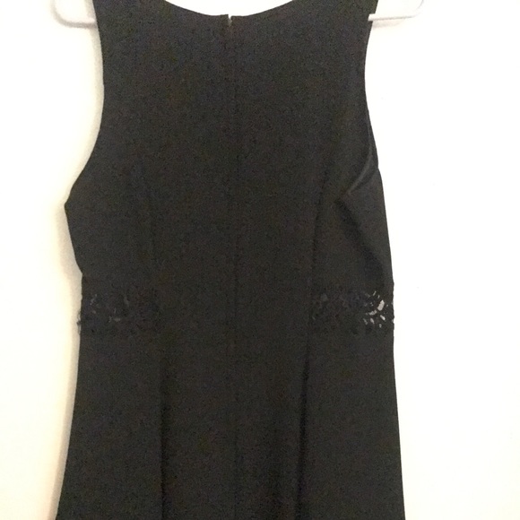 Black Dress - Picture 4 of 4