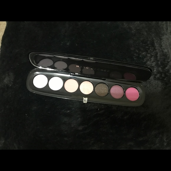 Marc Jacobs Beauty Multi-Finish Eyeshadow Palette - Picture 2 of 8