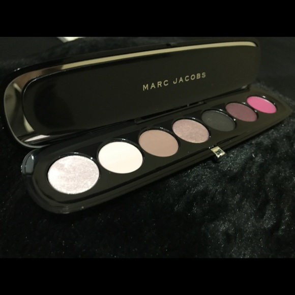 Marc Jacobs Beauty Multi-Finish Eyeshadow Palette - Picture 3 of 8