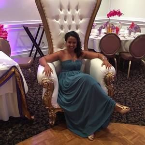 Meet your Posher, Nina