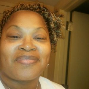 Meet your Posher, Carolyn