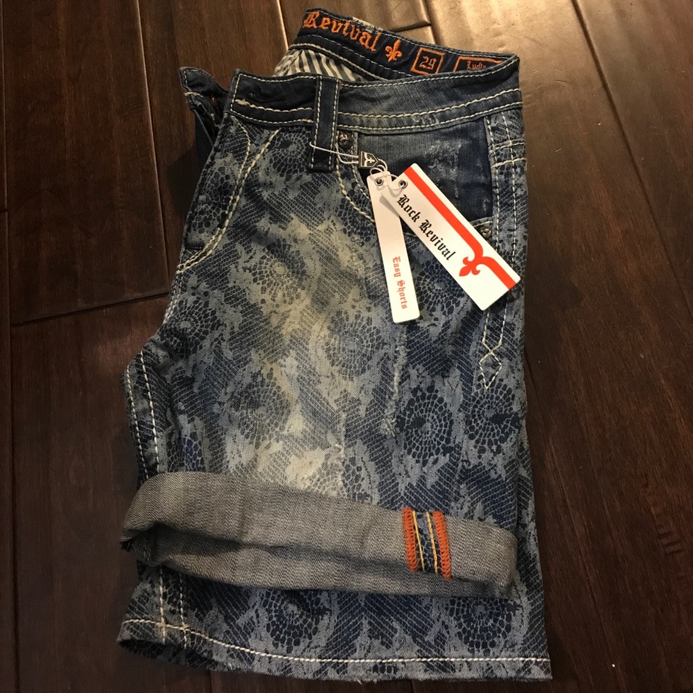 Rock Revival Lydia Easy Shorts