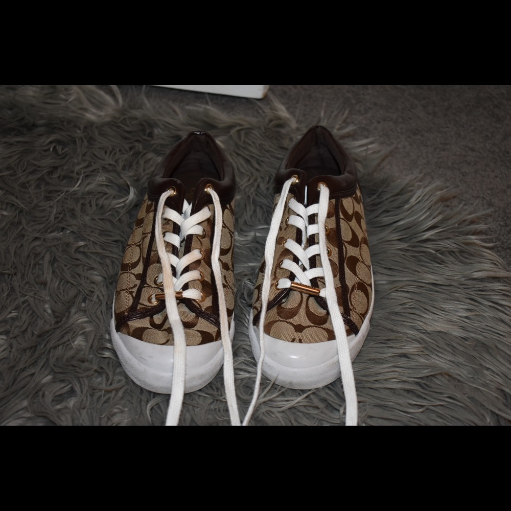 Authentic Coach shoes size 11🌸🌸Sale
