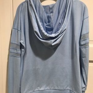 Lorna Jane baby blue pullover sweatshirt.