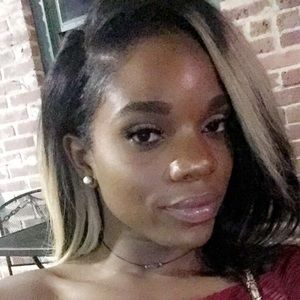 Meet your Posher, Ebony