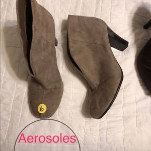 Shoes, shoes shoes!!!!! Many to choose from.