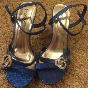 Royal blue and sparkly Heels Size 9