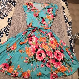 Beautiful Blue Floral Short Floral Dress