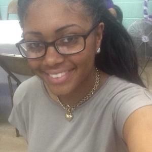 Meet your Posher, Angela