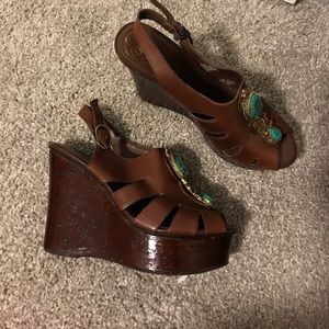 BCBG wedges