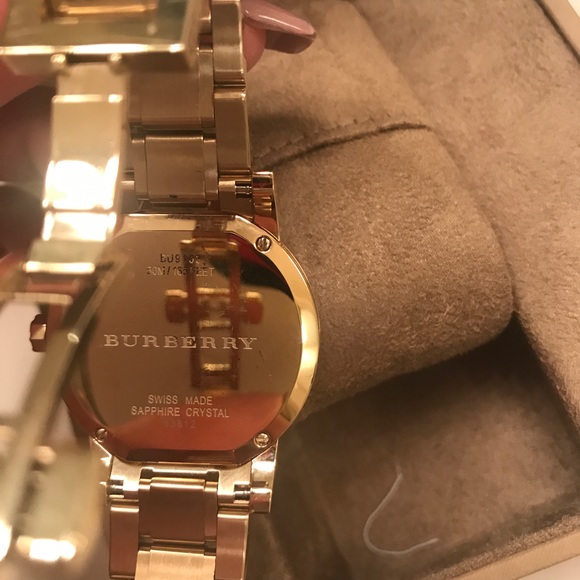 Women's Burberry watch. - Picture 4 of 6