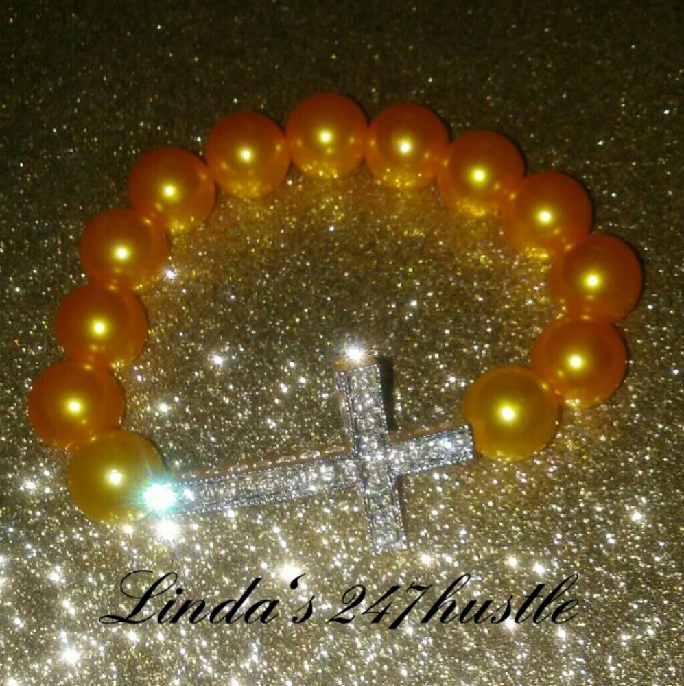 Pearl bracelet