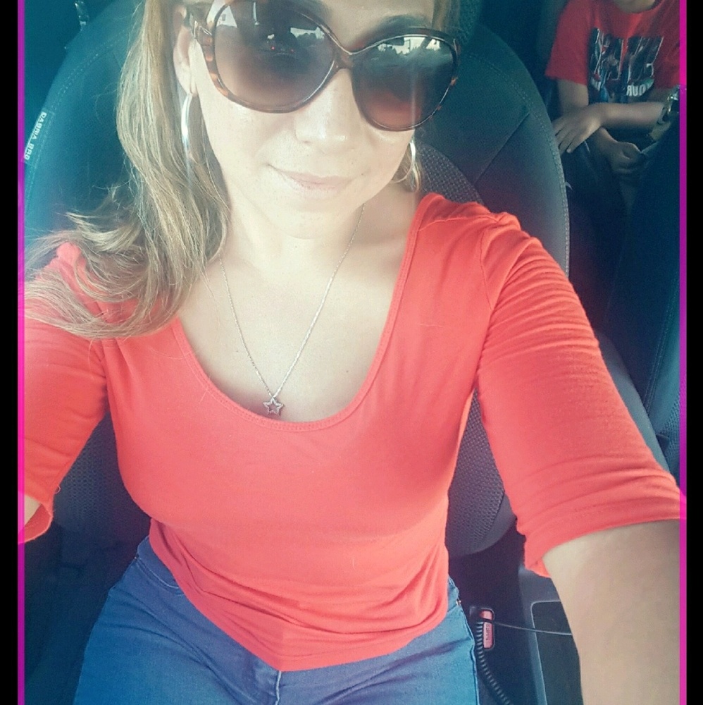 Meet your Posher, Eliana