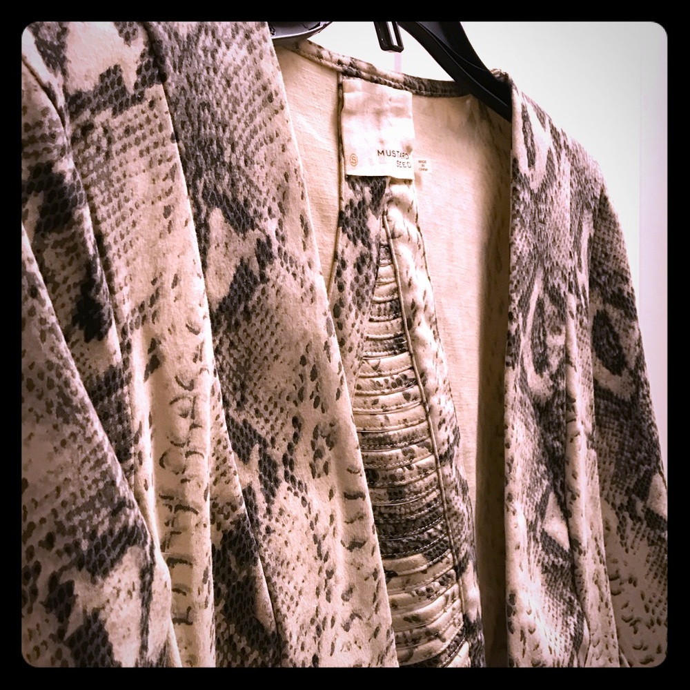 Stylish Crop Snakeskin Jacket