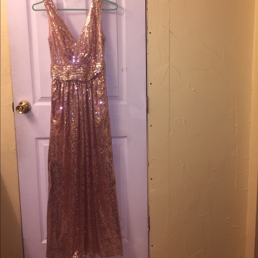 Shiny gold maxi dress