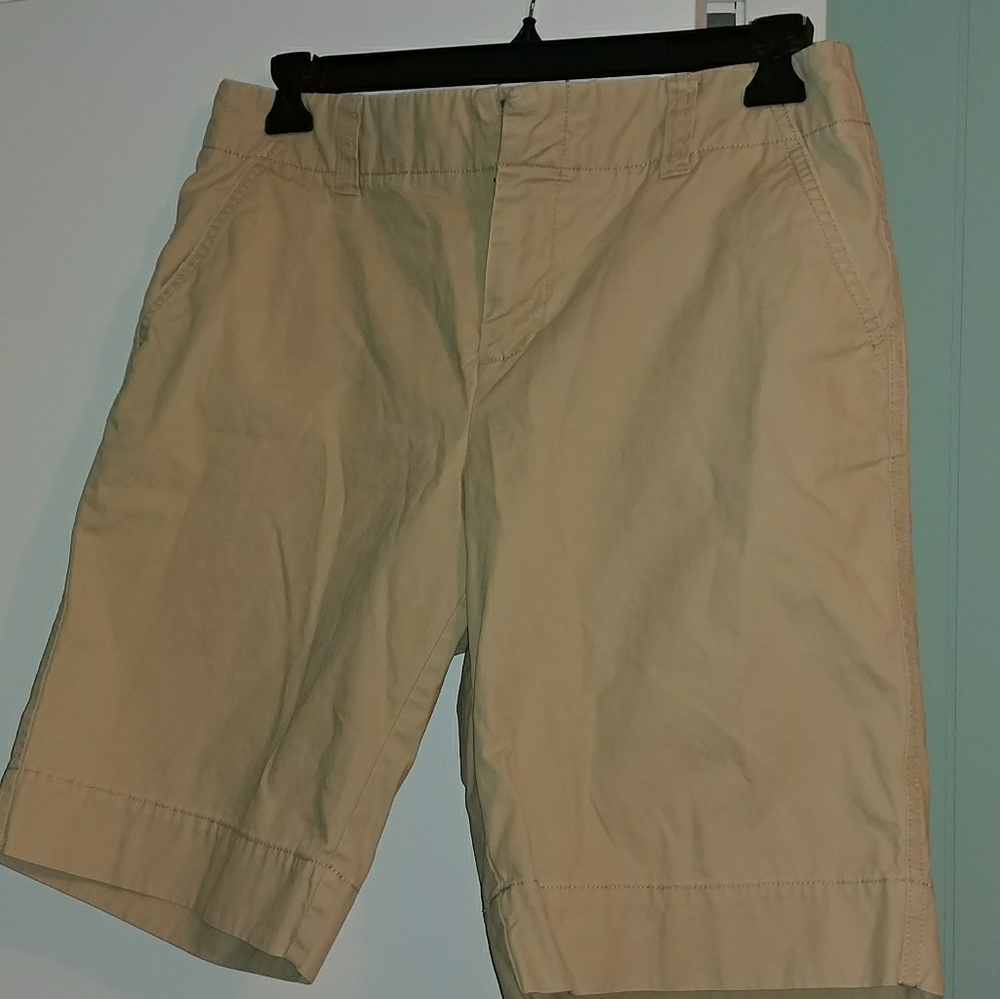 Ladies Gap Favorite Chino Bermudas