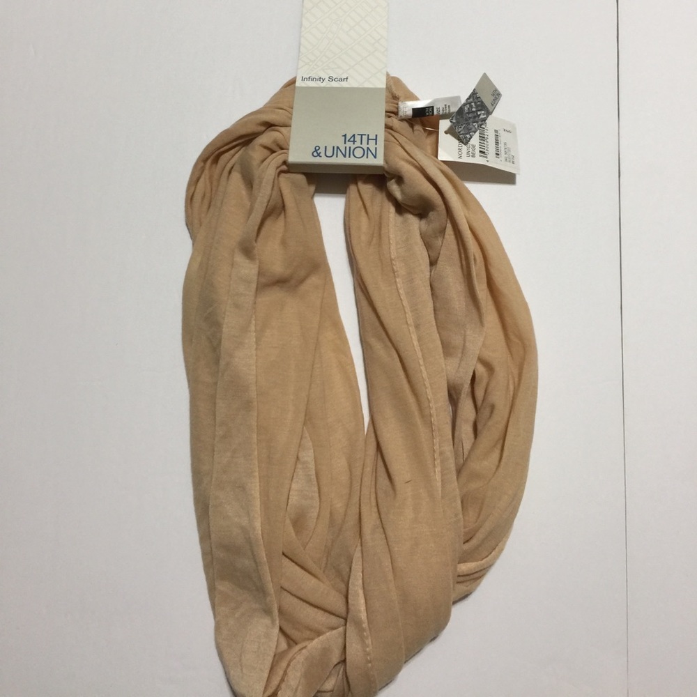 Infinity scarf 14th & union
