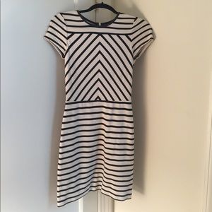 *BANANA REPUBLIC* Black and white striped dress