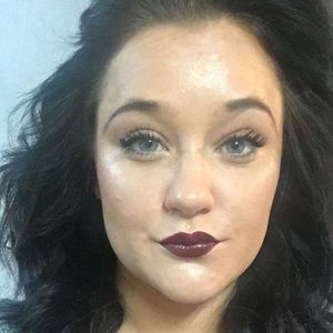 Meet your Posher, Lacy