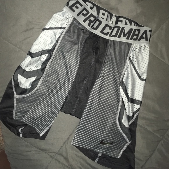 mens nike pro combat compression shorts
