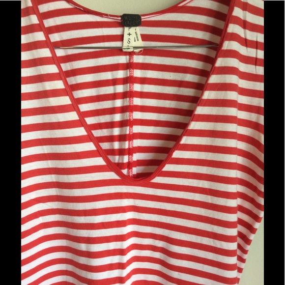 We The Free  |  V-neck Top! - Picture 5 of 8