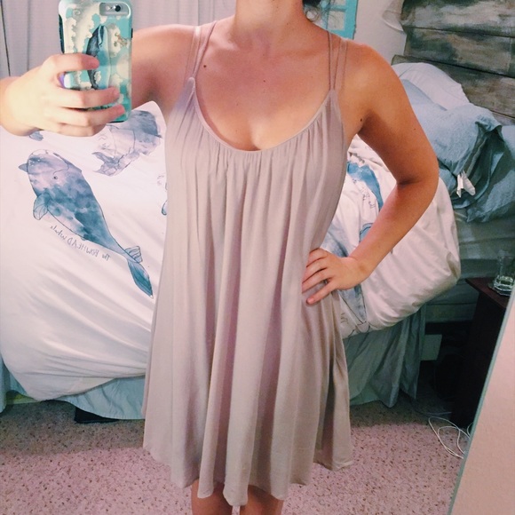 Stella Laguna Beach Dresses & Skirts - Flowy shift dress NWT