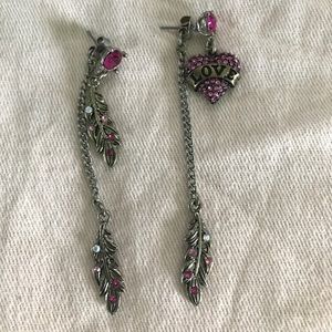 Betsey Johnson LOVE feather studded earring