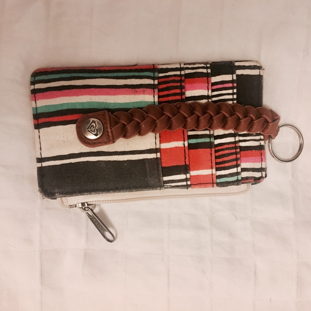 Roxy keychain card holder