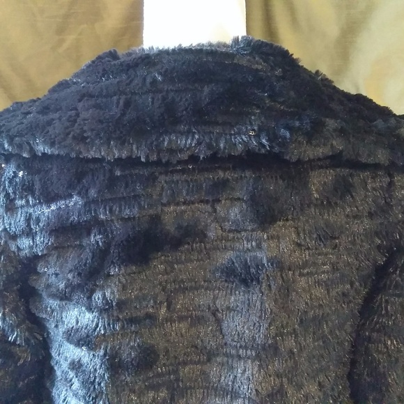 😺Stunning Black Faux Fur Jacket With Sequins - Picture 5 of 7