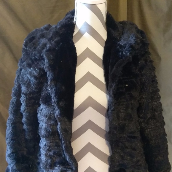 😺Stunning Black Faux Fur Jacket With Sequins - Picture 2 of 7