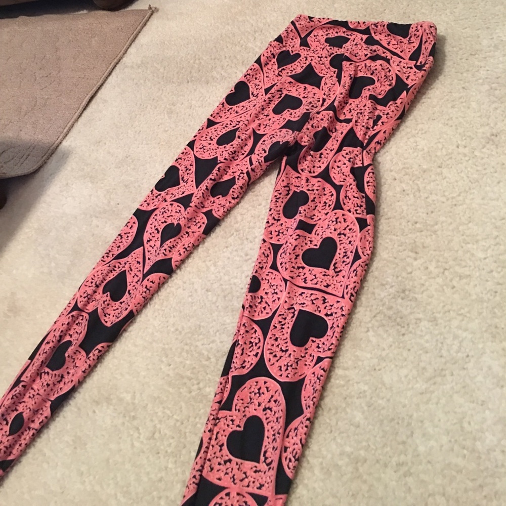 Lularoe valentines leggings