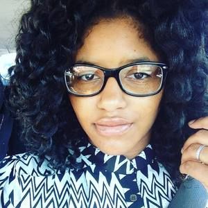 Meet your Posher, Michaela