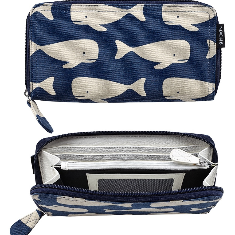 Nixon whale clutch